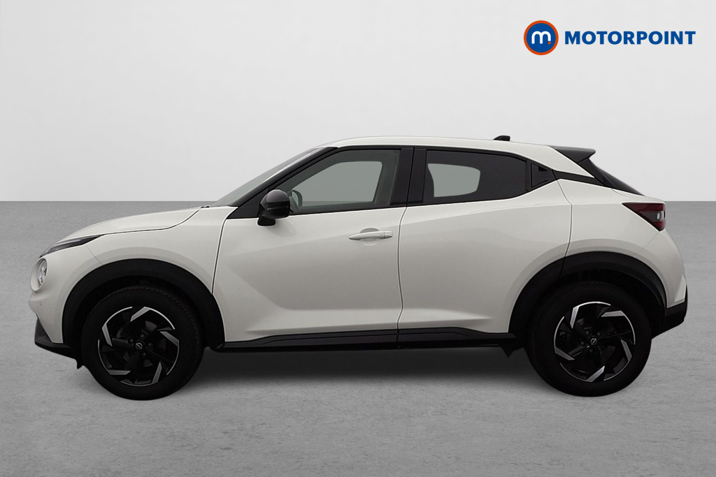Nissan Juke N-Connecta Automatic Petrol SUV - Stock Number (1581320) - Passenger side