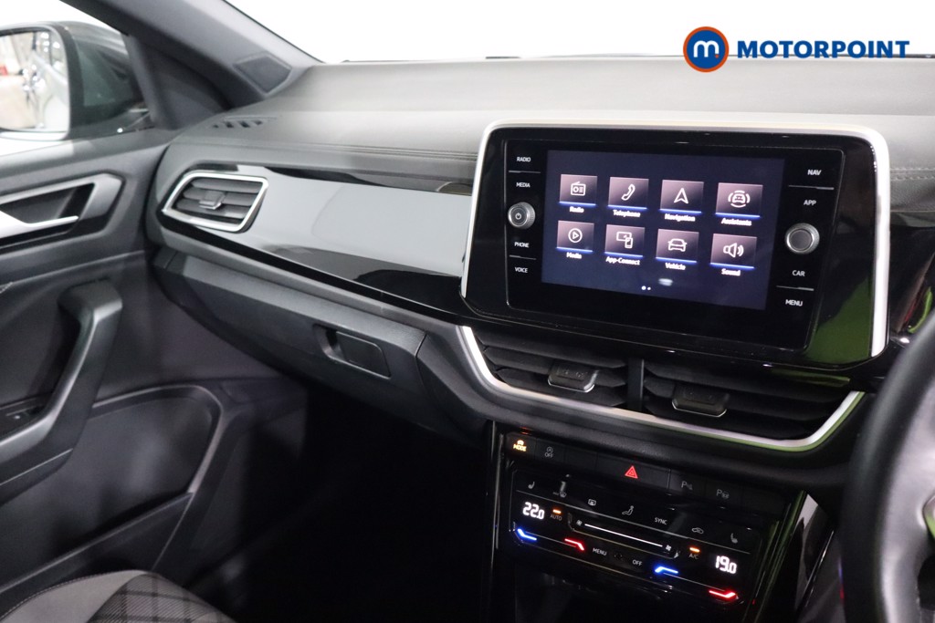 Volkswagen T-Roc R-Line Manual Petrol SUV - Stock Number (1582035) - 3rd supplementary image