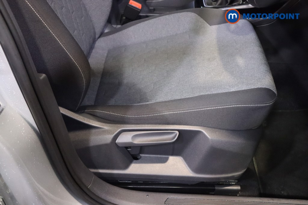 Volkswagen T-Cross Move Automatic Petrol SUV - Stock Number (1582050) - 16th supplementary image