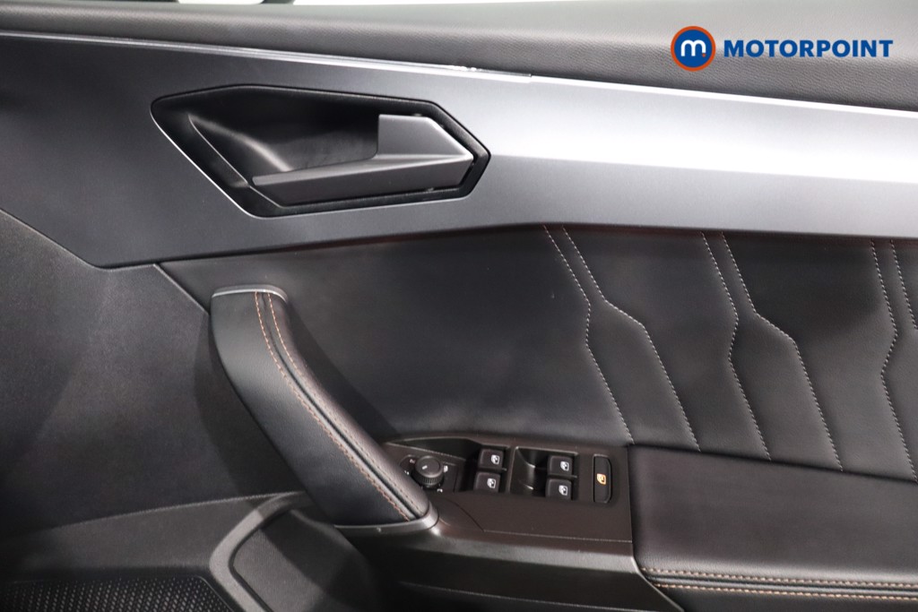 Cupra Leon V1 Automatic Petrol Hatchback - Stock Number (1582849) - 21st supplementary image
