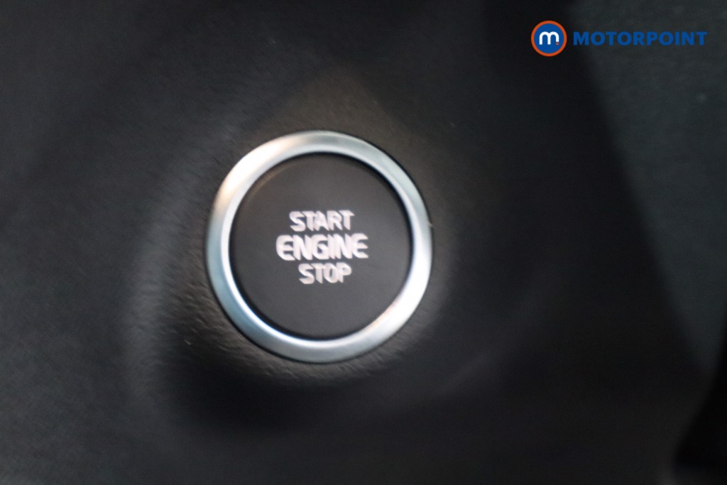 Volvo Xc40 Plus Automatic Petrol SUV - Stock Number (1582850) - 13th supplementary image