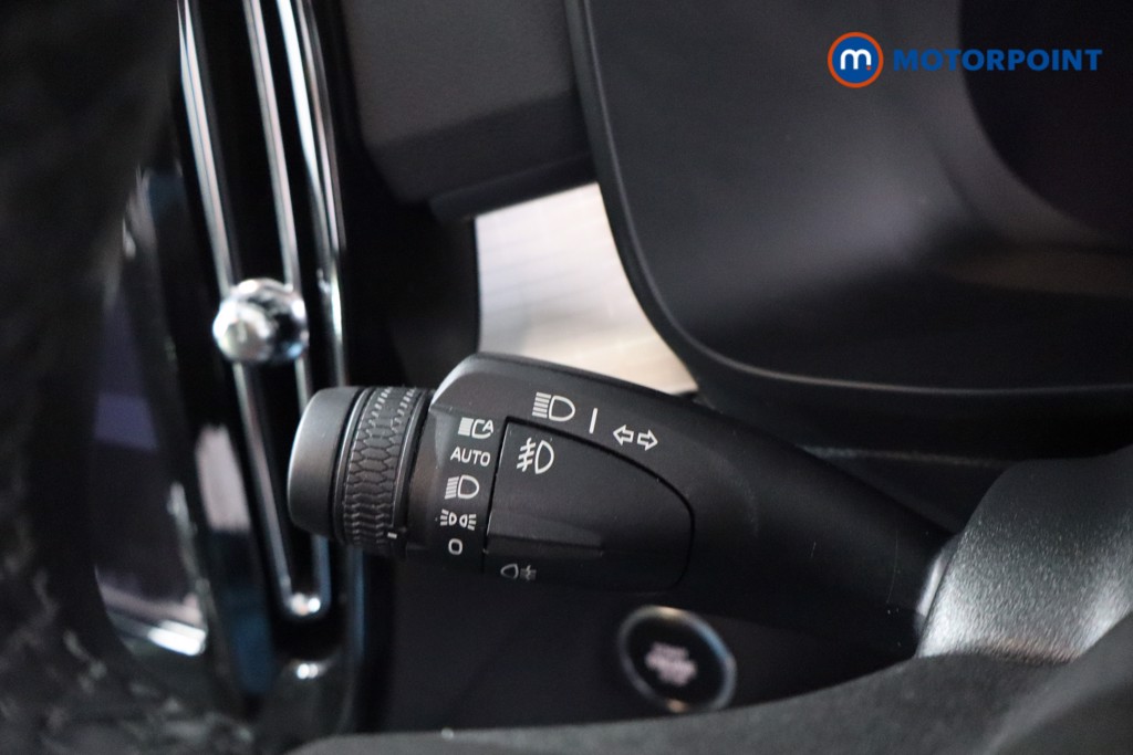 Volvo Xc40 Plus Automatic Petrol SUV - Stock Number (1582850) - 19th supplementary image