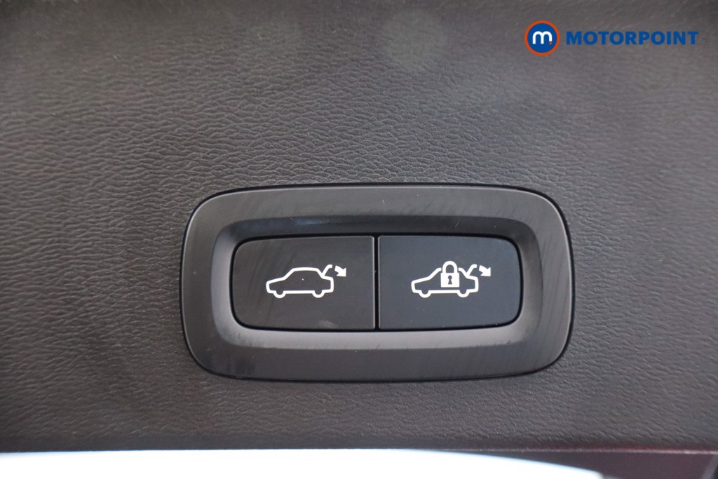 Volvo Xc40 Plus Automatic Petrol SUV - Stock Number (1582850) - 39th supplementary image