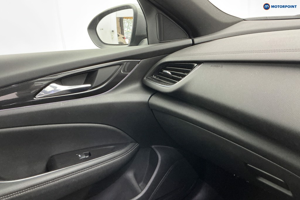 Vauxhall Insignia Sri Vx-Line Automatic Petrol Hatchback - Stock Number (1583240) - 18th supplementary image