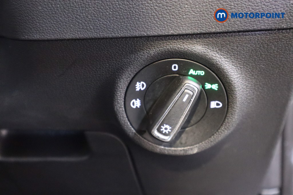 Skoda Karoq Se L Manual Petrol SUV - Stock Number (1583411) - 12th supplementary image