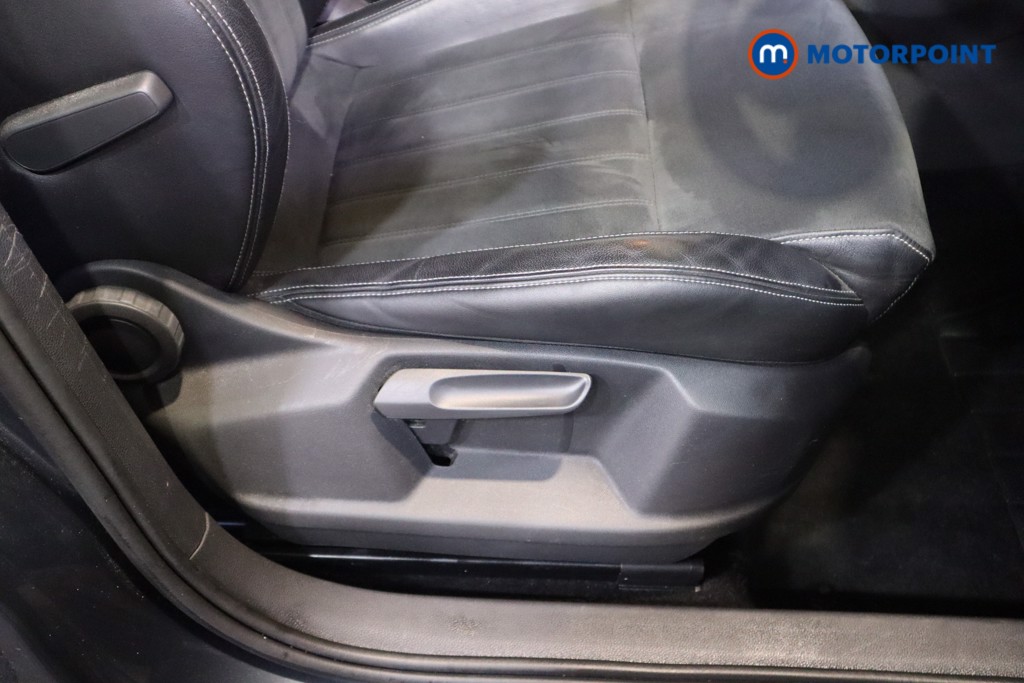 Skoda Karoq Se L Manual Petrol SUV - Stock Number (1583411) - 16th supplementary image