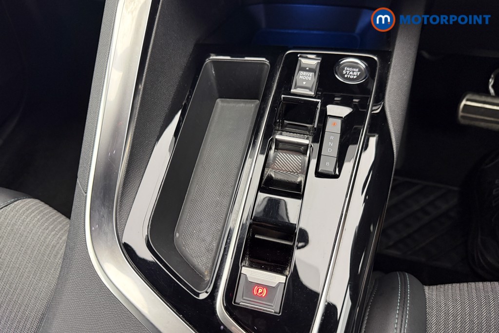 Peugeot 3008 Allure Automatic Petrol Plug-In Hybrid SUV - Stock Number (1583594) - 11th supplementary image