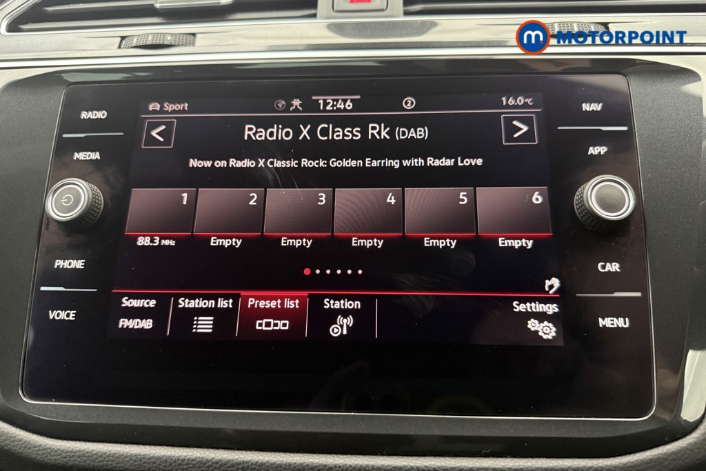 Volkswagen Tiguan R-Line Automatic Petrol SUV - Stock Number (1583959) - 4th supplementary image