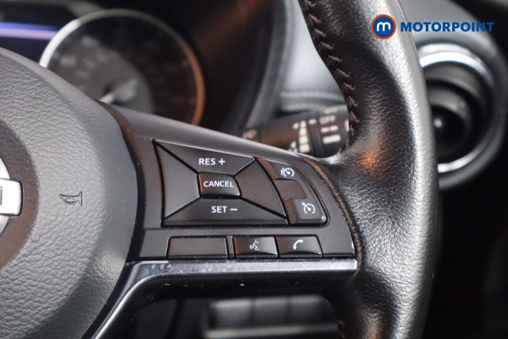 Nissan Juke N-Connecta Manual Petrol SUV - Stock Number (1584268) - 8th supplementary image