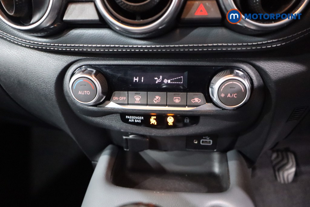 Nissan Juke N-Connecta Manual Petrol SUV - Stock Number (1584268) - 16th supplementary image