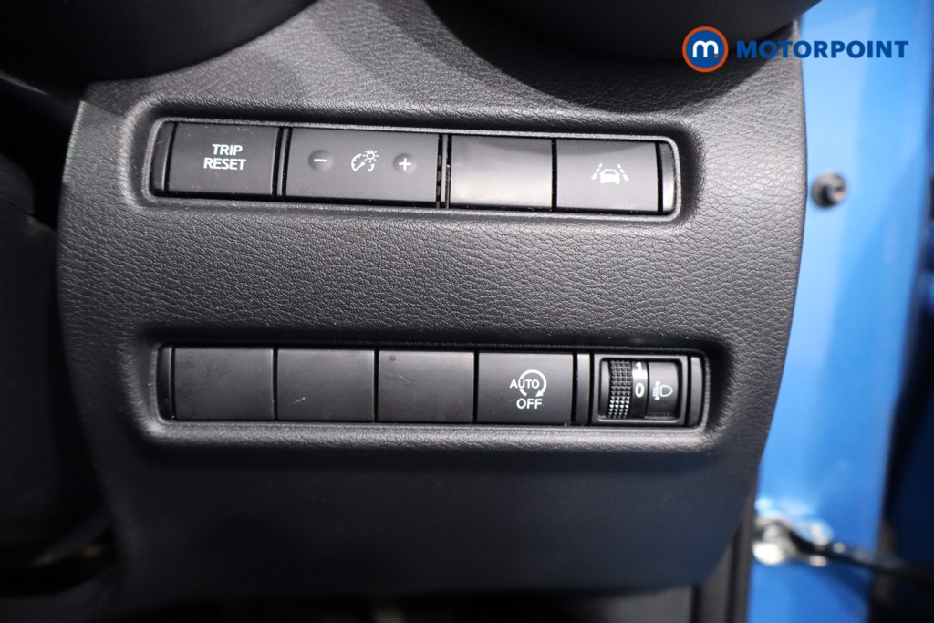 Nissan Juke N-Connecta Manual Petrol SUV - Stock Number (1584268) - 20th supplementary image