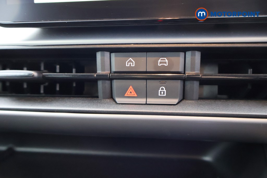 Jeep Avenger Summit Automatic Electric SUV - Stock Number (1584680) - 11th supplementary image