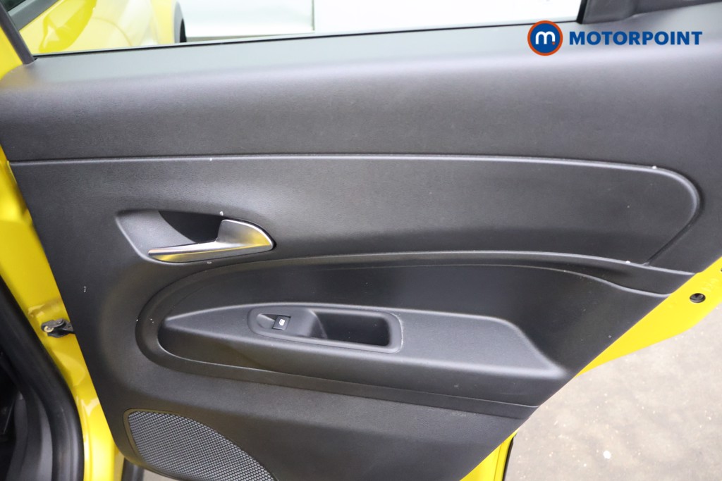 Jeep Avenger Summit Automatic Electric SUV - Stock Number (1584680) - 21st supplementary image