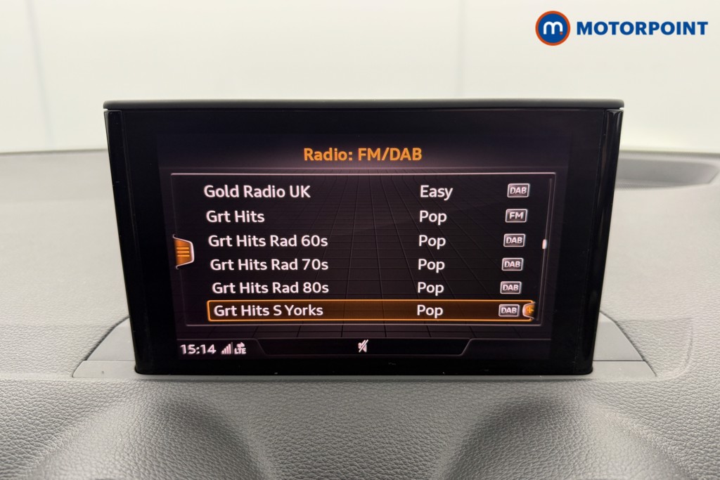 Audi Q2 Black Edition Manual Petrol SUV - Stock Number (1585037) - 7th supplementary image