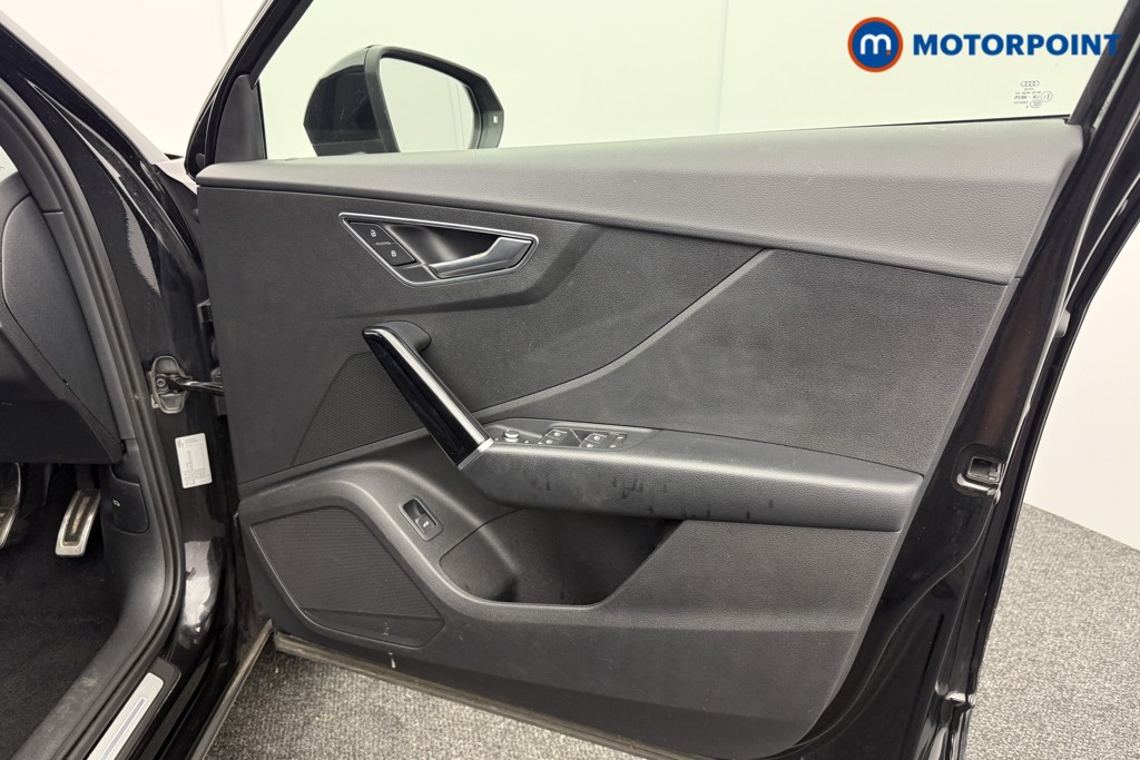 Audi Q2 Black Edition Manual Petrol SUV - Stock Number (1585037) - 15th supplementary image