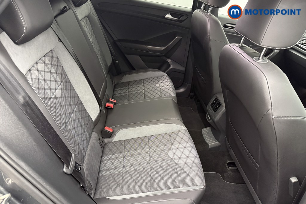 Volkswagen T-Roc R-Line Manual Petrol SUV - Stock Number (1585174) - 22nd supplementary image