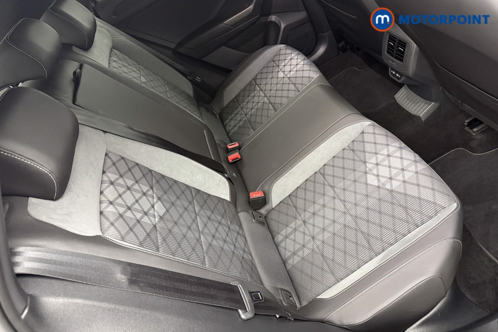 Volkswagen T-Roc R-Line Manual Petrol SUV - Stock Number (1585174) - 25th supplementary image