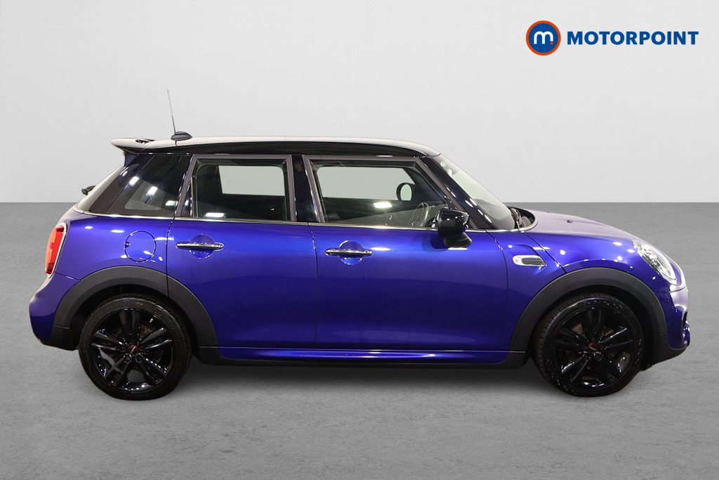 Mini Hatchback Cooper Sport Manual Petrol Hatchback - Stock Number (1585639) - Drivers side