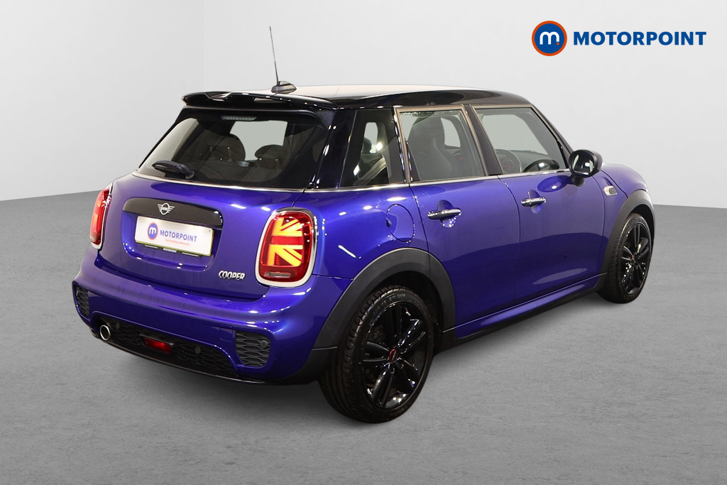 Mini Hatchback Cooper Sport Manual Petrol Hatchback - Stock Number (1585639) - Drivers side rear corner