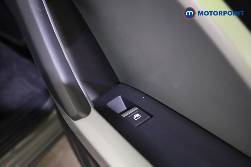 Audi Q3 Sport Automatic Petrol SUV - Stock Number (1585770) - 18th supplementary image