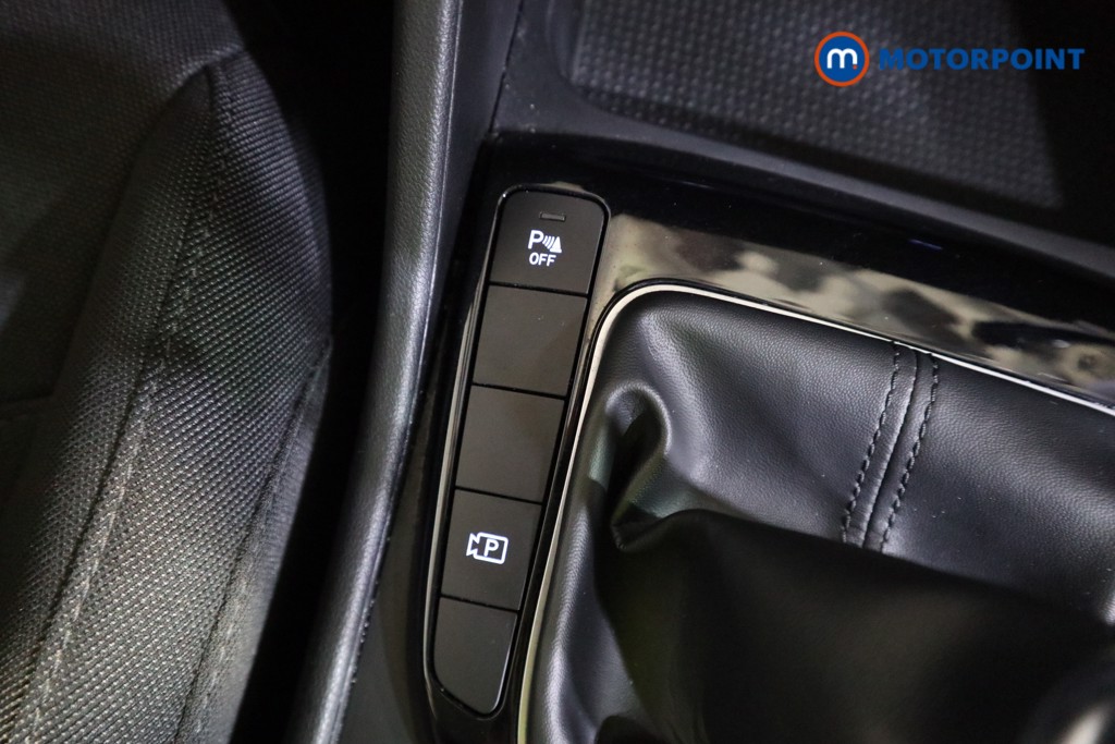 Hyundai Tucson Se Connect Manual Petrol SUV - Stock Number (1586038) - 9th supplementary image