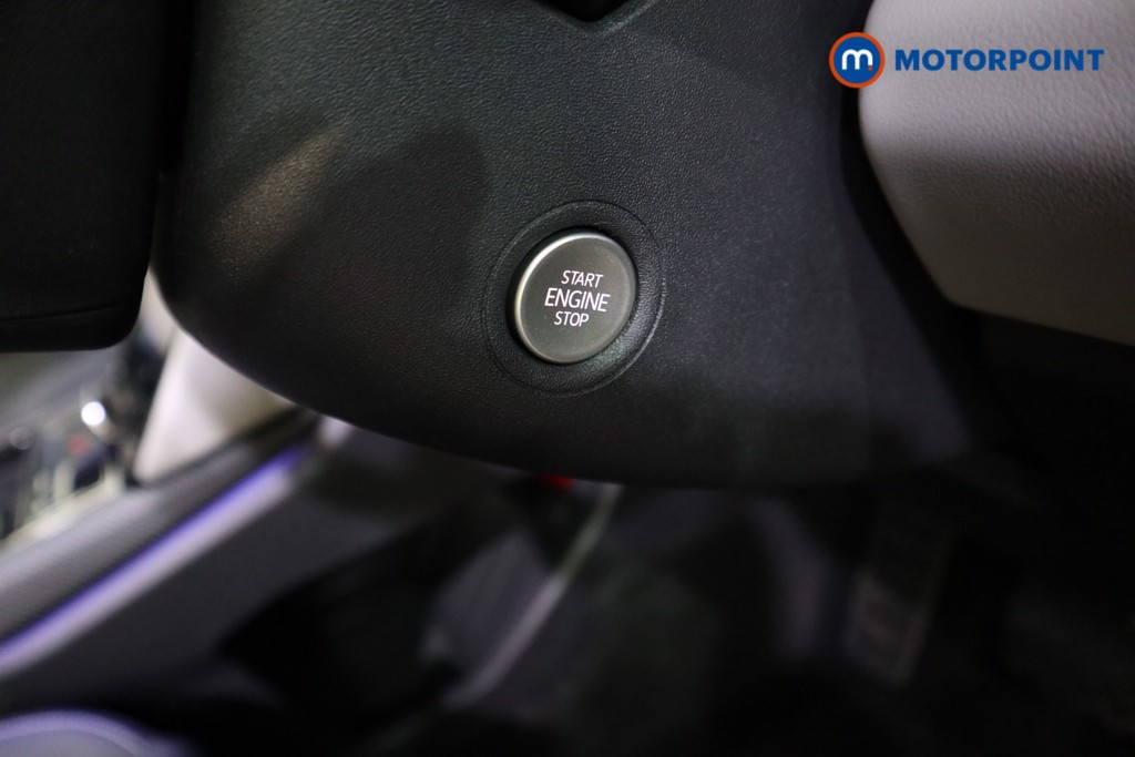 Ford Explorer Premium Automatic Electric SUV - Stock Number (1586049) - 9th supplementary image