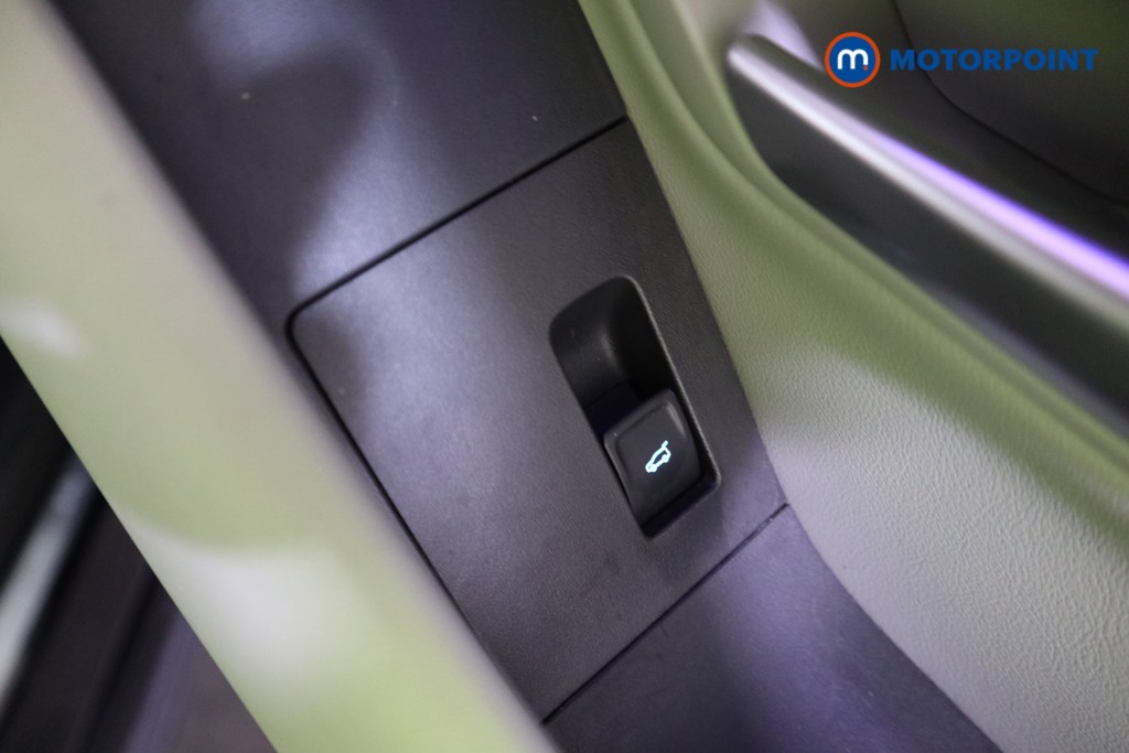 Ford Explorer Premium Automatic Electric SUV - Stock Number (1586049) - 12th supplementary image