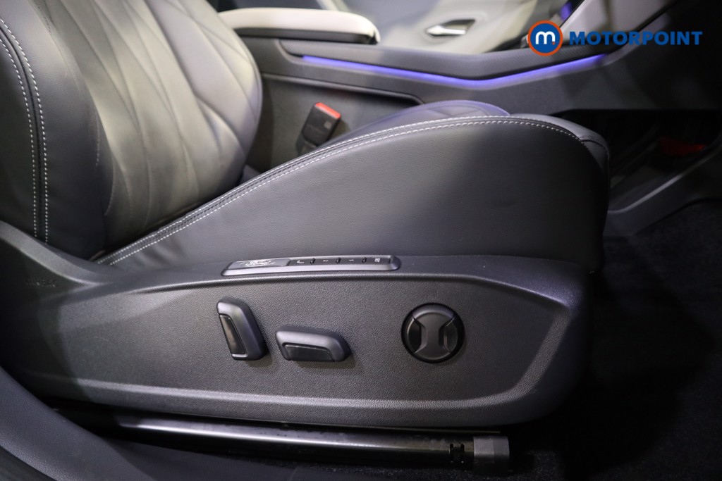 Ford Explorer Premium Automatic Electric SUV - Stock Number (1586049) - 14th supplementary image