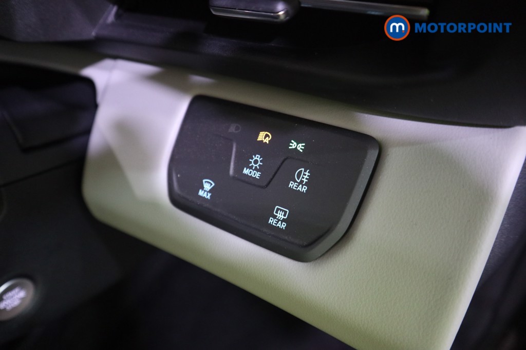 Ford Explorer Select Automatic Electric SUV - Stock Number (1586201) - 10th supplementary image