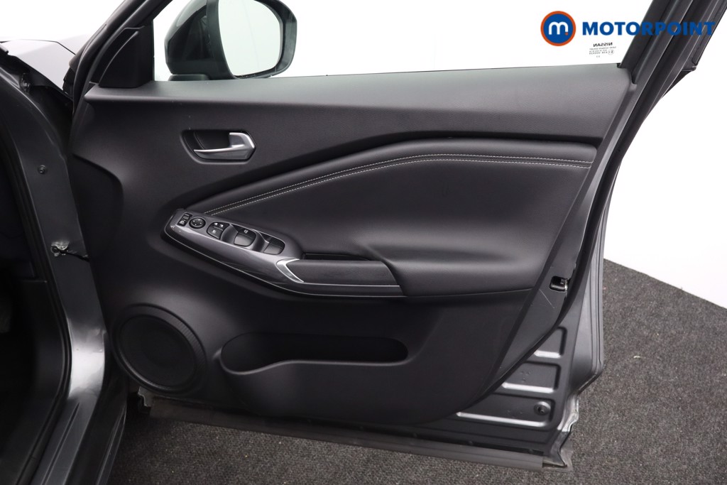 Nissan Juke N-Connecta Automatic Petrol-Electric Hybrid SUV - Stock Number (1586539) - 17th supplementary image