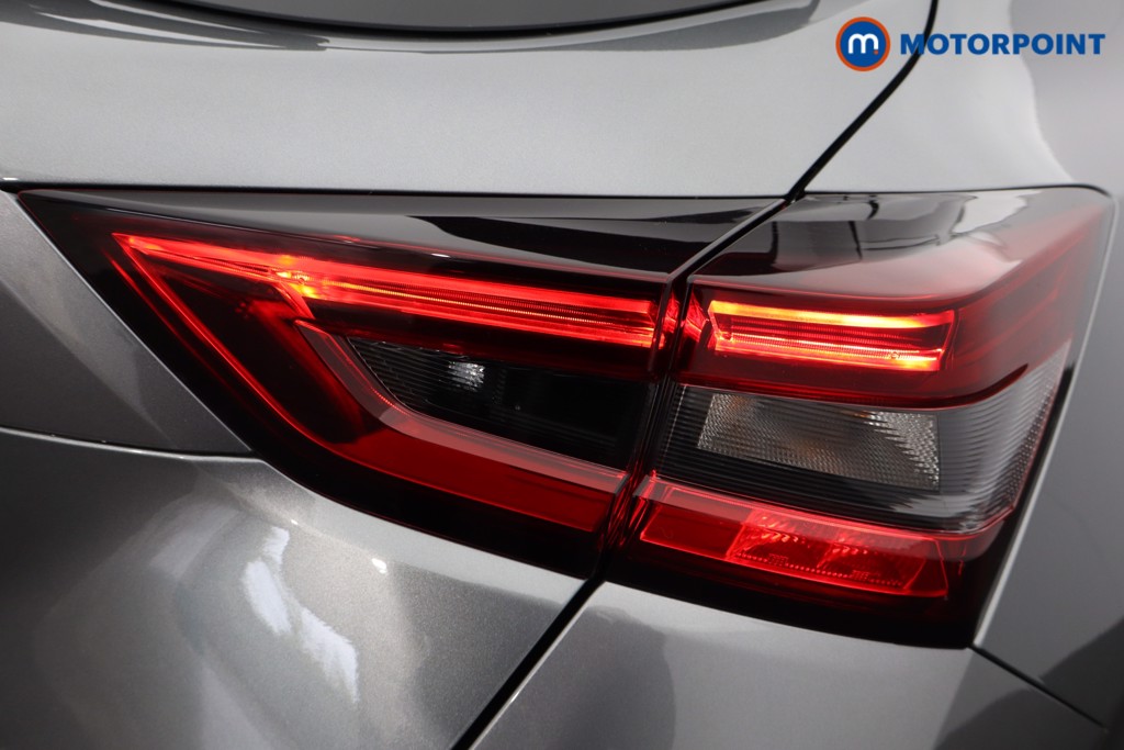 Nissan Juke N-Connecta Automatic Petrol-Electric Hybrid SUV - Stock Number (1586539) - 30th supplementary image