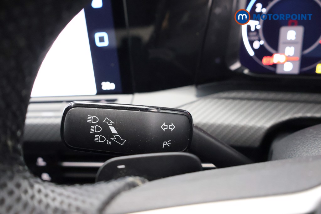 Volkswagen Golf R-Line Automatic Petrol Estate - Stock Number (1586732) - 5th supplementary image