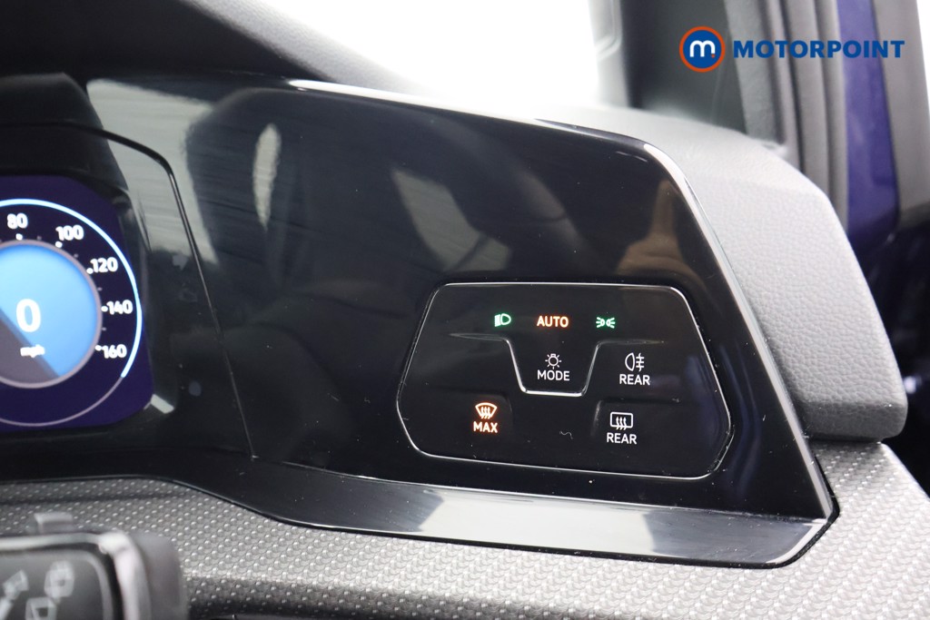 Volkswagen Golf R-Line Automatic Petrol Estate - Stock Number (1586732) - 7th supplementary image