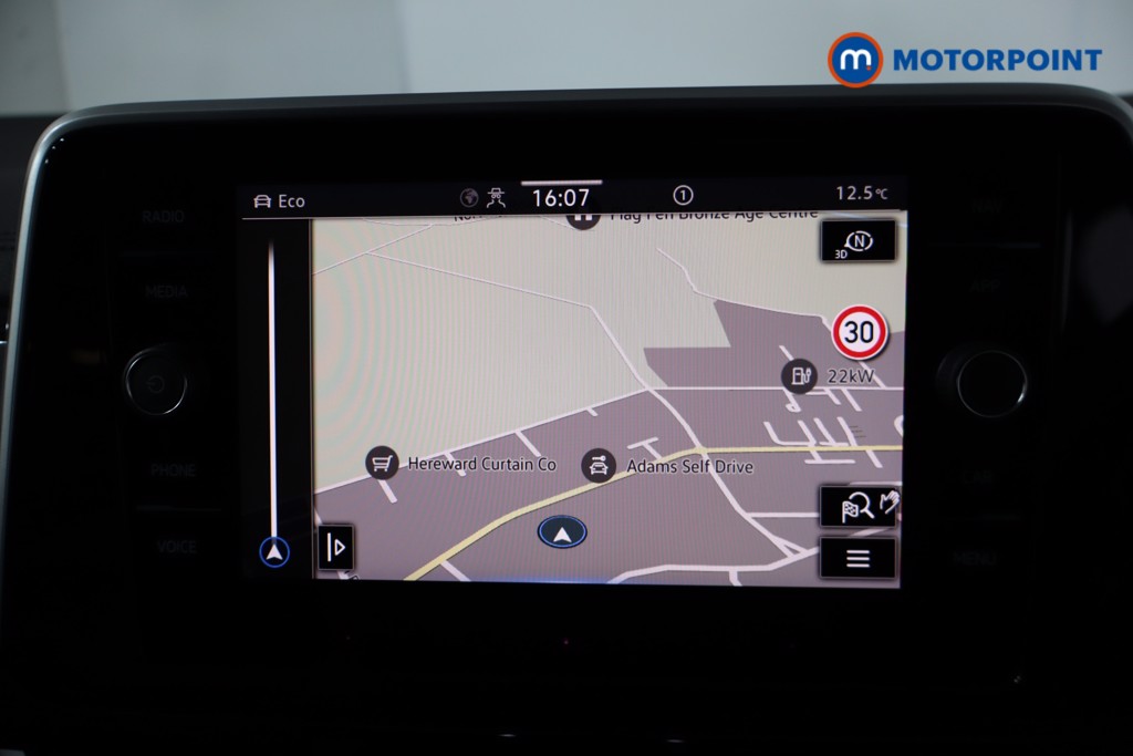 Volkswagen T-Roc R-Line Automatic Petrol SUV - Stock Number (1586899) - 2nd supplementary image