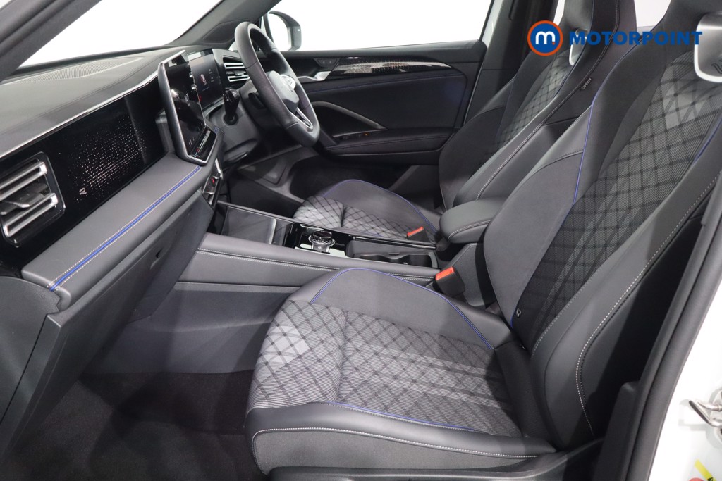 Volkswagen Tiguan R-Line Automatic Petrol SUV - Stock Number (1586904) - 4th supplementary image