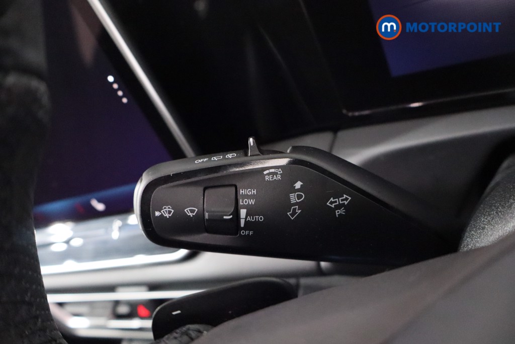 Volkswagen Tiguan R-Line Automatic Petrol SUV - Stock Number (1586904) - 16th supplementary image