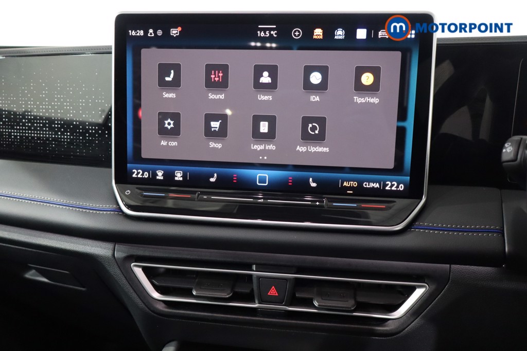Volkswagen Tiguan R-Line Automatic Petrol SUV - Stock Number (1586904) - 19th supplementary image