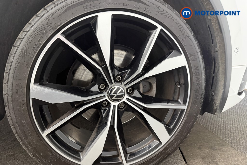 Volkswagen Tiguan Allspace Elegance Automatic Petrol SUV - Stock Number (1586947) - 12th supplementary image