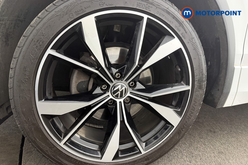 Volkswagen Tiguan Allspace Elegance Automatic Petrol SUV - Stock Number (1586947) - 13th supplementary image