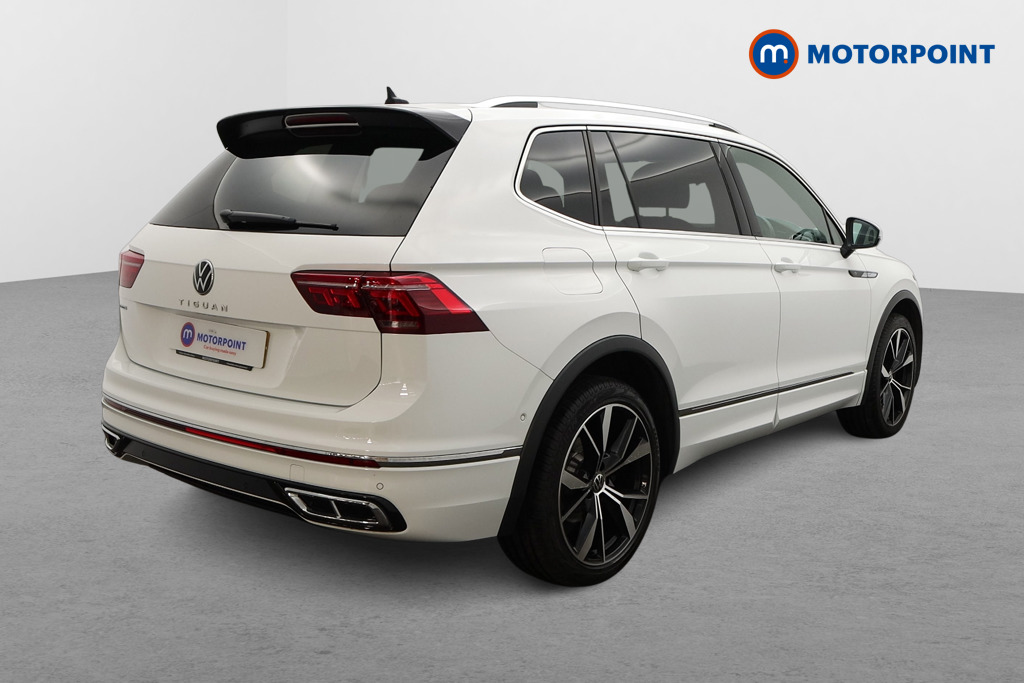 Volkswagen Tiguan Allspace Elegance Automatic Petrol SUV - Stock Number (1586947) - Drivers side rear corner