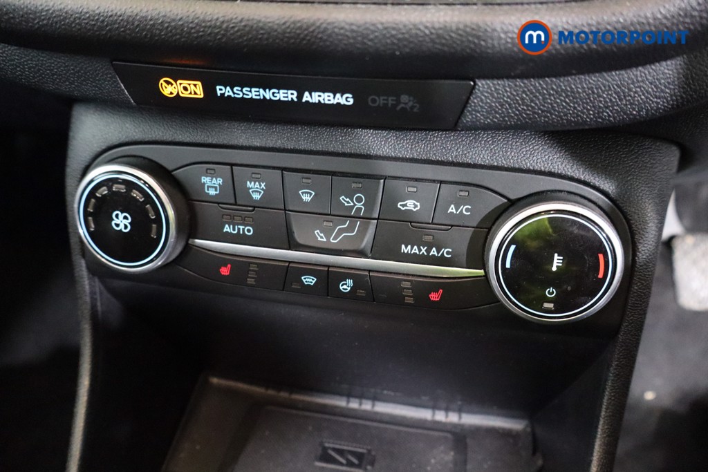 Ford Fiesta Titanium Vignale Manual Petrol Hatchback - Stock Number (1587049) - 11th supplementary image