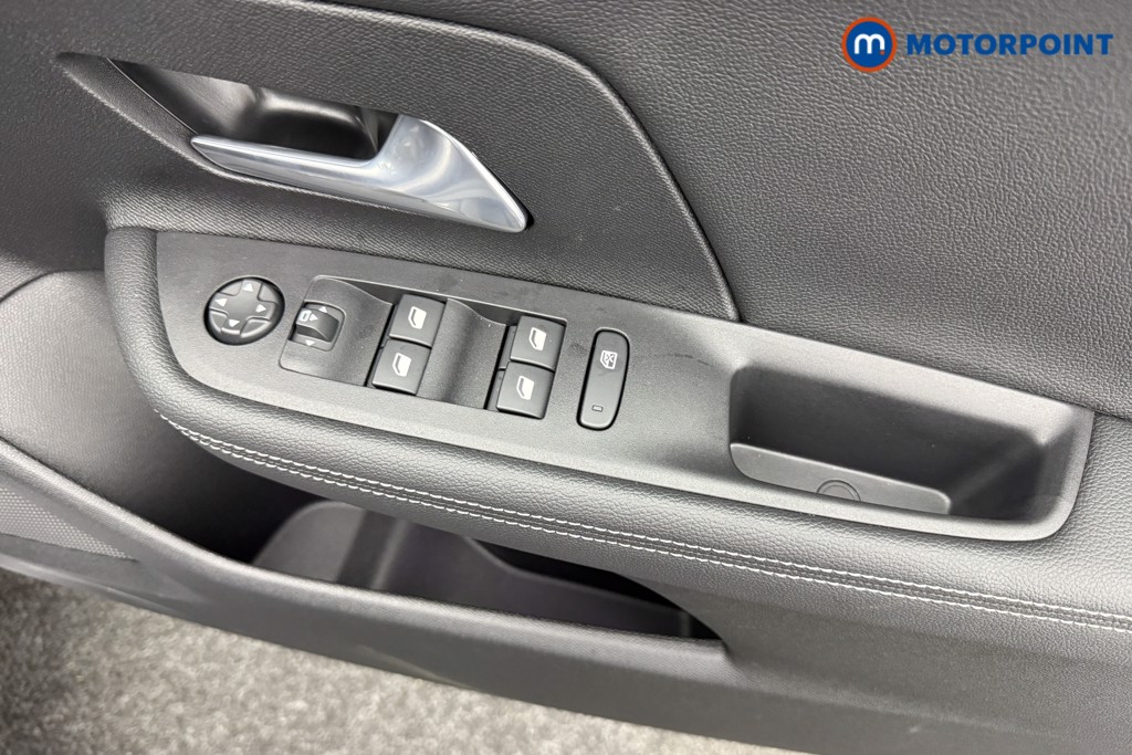 Vauxhall Mokka Ultimate Automatic Electric SUV - Stock Number (1587117) - 15th supplementary image