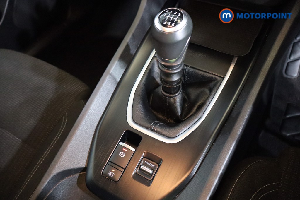 Nissan Qashqai Acenta Premium Manual Petrol SUV - Stock Number (1587226) - 12th supplementary image
