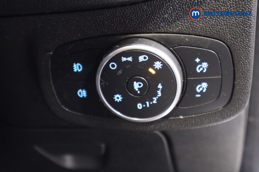 Ford Fiesta Titanium Manual Petrol Hatchback - Stock Number (1587326) - 12th supplementary image