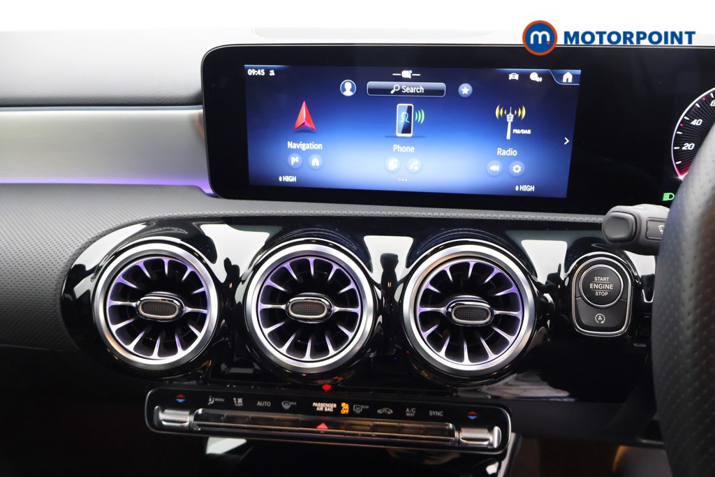 Mercedes-Benz A Class Amg Line Automatic Diesel Hatchback - Stock Number (1587328) - 8th supplementary image