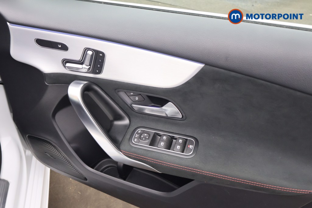 Mercedes-Benz A Class Amg Line Automatic Diesel Hatchback - Stock Number (1587328) - 16th supplementary image