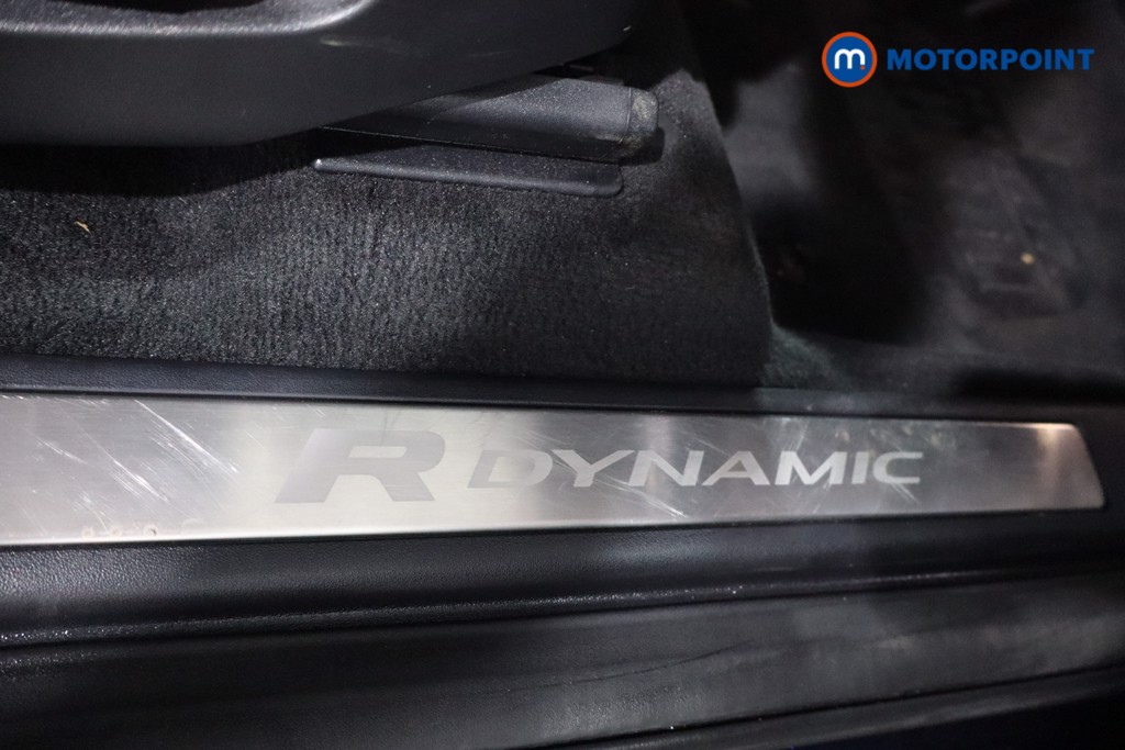 Land Rover Discovery Sport R-Dynamic Se Automatic Petrol Plug-In Hybrid SUV - Stock Number (1587458) - 24th supplementary image