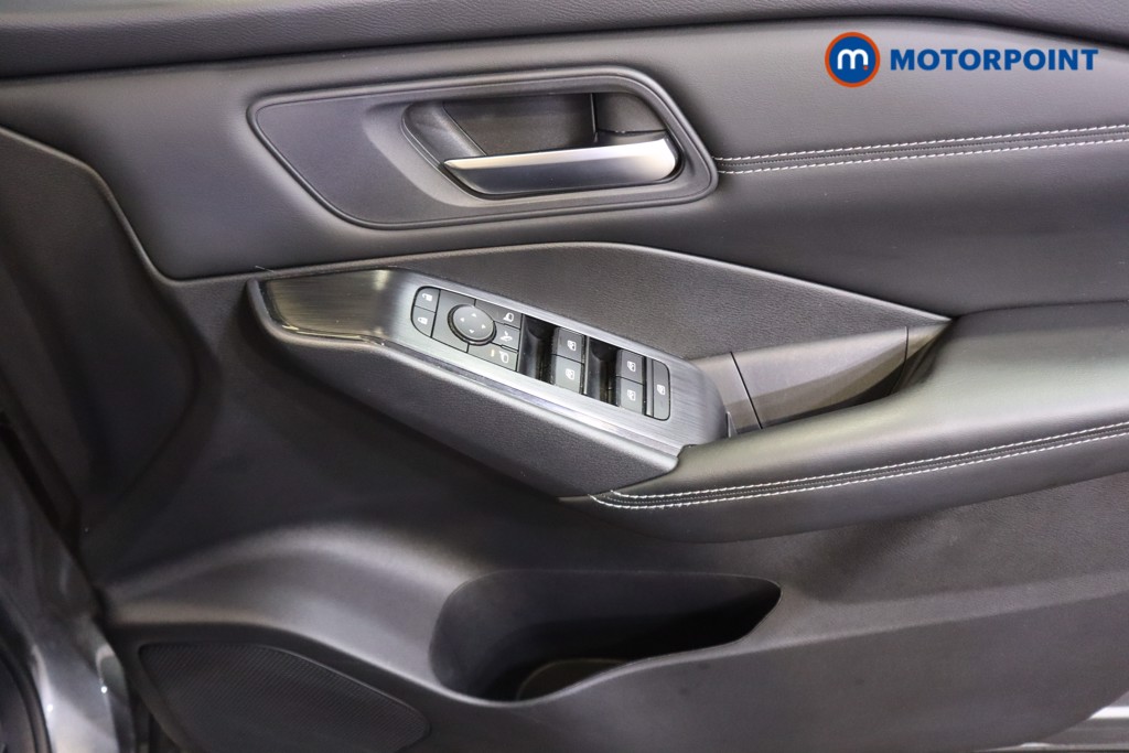 Nissan Qashqai Acenta Premium Manual Petrol SUV - Stock Number (1587627) - 9th supplementary image