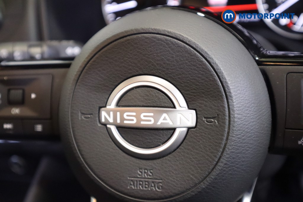 Nissan Qashqai Acenta Premium Manual Petrol SUV - Stock Number (1587627) - 14th supplementary image