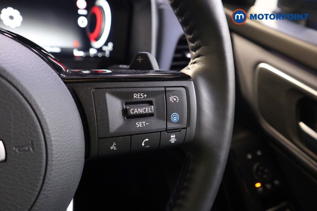 Nissan Qashqai Tekna Automatic Petrol SUV - Stock Number (1587664) - 4th supplementary image